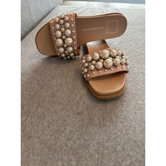 NWOT Dolce Vita Gabi Pearl Slides - size 6.5 - Picture 1 of 7